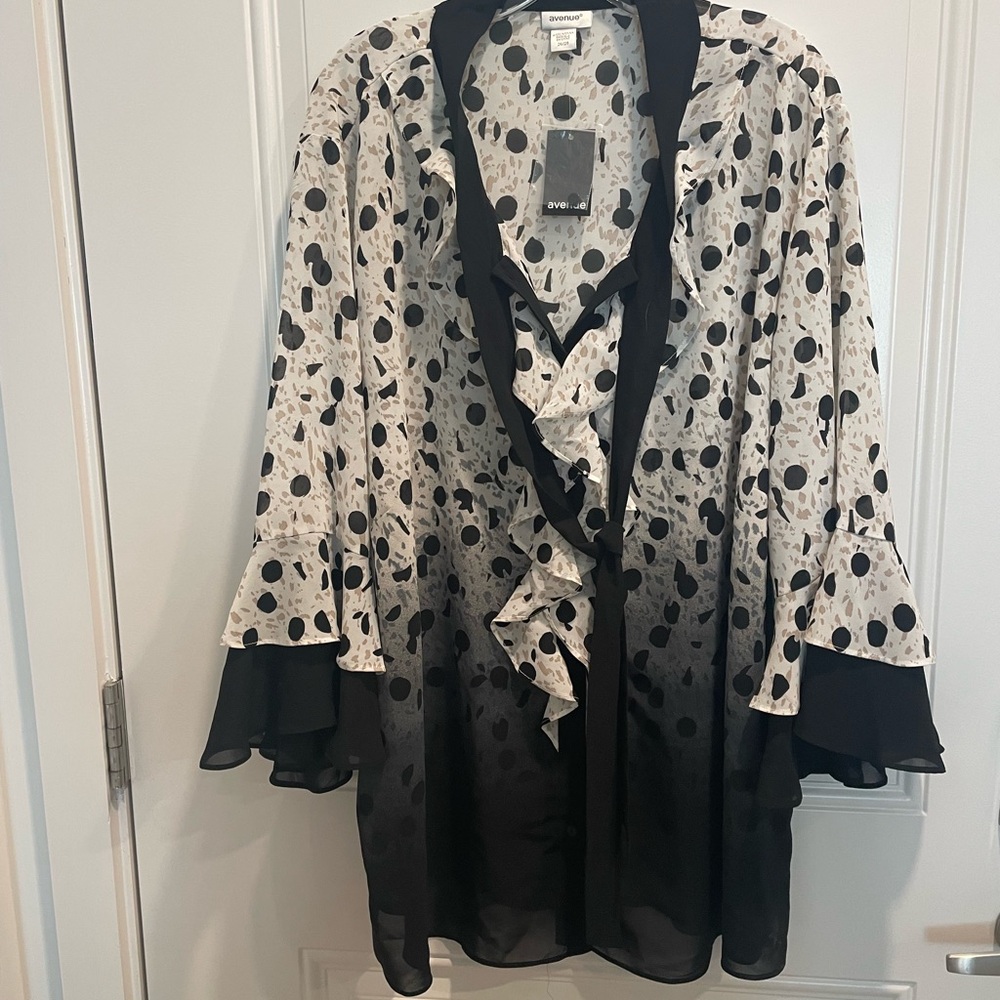 Chic Black and White Polka Dot Robe